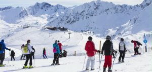 Sport Hotel Resort & Spa Categoría BF: BF Classic Precio: 100-150€ Address: Crta General s/n , AD100 Soldeu, Principat d’Andorra Soldeu (Canillo), Principat d'Andorra AD100 Soldeu Canillo Sport Hotels Resort & Spa está situado en el privilegiado valle andorrano de Soldeu y a pie de pistas de la estación de esquí Grandvalira., el dominio esquiable más grande del sur de Europa. Nuestros más de 50 años de historia en la industria del turismo, nos convierte en un referente en Andorra tanto por la hospitalidad y calidad de servicio como por la restauración. Contamos con 3 hoteles de 4 y 5 estrellas conectados entre sí, con más de 400 habitaciones, un lujoso xalet con residencias exclusivas y el privilegio de pertenecer a la prestigiosa asociación The Leading Hotels of the World. Disponemos también de un Spa de 500m2 dedicado a la relajación y bienestar . Su ubicación privilegiada hace que se puedan disfrutar de múltiples actividades tanto en invierno como en el resto de las estaciones del año, cada una con su encanto y bellos paisajes para disfrutar de la naturaleza y descubrir nuevos parajes. No Reviews Favorite Pinpoint HOTEL FOLCH*** Categoría BF: BF Classic Precio: 50-100€ Address: C/ DE LORIA, 6 SANT JULIA DE LORIA, ANDORRA AD600 Sant Julià de Lòria Sant Julià de Lòria Disponemos de 94 habitaciones dobles, triples, individuales y dobles comunicadas (ideales para familias), completamente reformadas y perfectamente equipadas con baño, secador de pelo, calefacción, televisión vía satélite, servicio de despertador. · El Hotel cuenta también con un restaurante abierto mediodía y noche, en el que la calidad de los productos utilizados, son preparados para disfrutar de los sabores de antes y adaptados a la actividad deportiva. Una cocina tradicional y cuidada, con un menú variado y un buen servicio a la mesa. En el hall del hotel, encontrará un bar, con salón de televisión y de lectura, billar y un futbolín donde podrá reunirse con los amigos o relajarse después de un duro día de bicicleta. Ofrecemos también: · garaje privado para nuestros clientes en el mismo establecimiento · wifi gratuito en todo el hotel · ascensores · caja fuerte en recepción y en las habitaciones · servicio de prensa · lavandería · servicio de picnic para llevar · aparcamiento cerrado para bicicletas, taller con herramientas básicas y punto de agua para limpieza de las mismas. No Reviews Favorite Pinpoint Hotel Spa Termes SERHS Carlemany**** Categoría BF: BF Classic Precio: 0-50€ Address: Av Carlemany 4, Les Escaldes Escaldes - Engordany, Andorra la Vella AD700 Andorra Les Escaldes Escaldes-Engordany Disfrute de sus vacaciones con nosotros rodeados de ríos y montañas. No Reviews Favorite Pinpoint Hotel y Apartahotel SERHS Cosmos Andorra*** Categoría BF: BF Experience Precio: 50-100€ Address: Av. De les Escoles,10 Escaldes - Engordany, Andorra la Vella AD700 Andorra Les Escaldes Escaldes-Engordany Un destino ideal para vacaciones en familia o con amigos rodeado de montañas, valles, excursiones y actividades dirigidas junto a las estaciones de Grandvalira y Vallnord. No Reviews Favorite Pinpoint Hotel Arbella Categoría BF: BF Classic Precio: 50-100€ Address: CTRA. COLL D'ORDINO S/N ORDINO, ANDORRA AD300 Ordino Ordino El Hotel Arbella es un hotel de montaña. Hemos intentado utilizar materiales naturales y sencillos como la madera y el Read more [...] No Reviews Favorite Pinpoint ANDORRA4DAYS SOLDEU-EL TARTER Categoría BF: BF Classic Precio: 50-100€ Address: Carretera General 2, Edif. Novell II Incles, Canillo AD100 Canillo Canillo Andorra4days Soldeu-El Tarter se encuentra ubicado en Incles, a 1,3 km del telecabina de Soldeu y 1,9 km del telecabina Read more [...] No Reviews Favorite Pinpoint ANDORRA4DAYS CANILLO Categoría BF: BF Classic Precio: 50-100€ Address: Av. Sant Joan de Caselles, 65 Canillo Canillo Andorra4days Canillo se encuentra en el mismo pueblo, ubicado a 200 metros del telecabina de Canillo y a 400 metros Read more [...] No Reviews Favorite Pinpoint Hotel Coma Bella *** Categoría BF: BF Experience Precio: 50-100€ Address: Ctra La Rabassa km. 6 Juberri, Sant Julia de Loria AD600 Sant Julià de Lòria Sant Julià de Lòria El Hotel Coma Bella es un encantador hotel en el bosque La Rabassa, Andorra rodeado de naturaleza e impresionantes montañas Read more [...] No Reviews Favorite Pinpoint Hotel Princesa Parc * * * * Categoría BF: BF Classic Precio: 50-100€ Address: Carretera de Arinsal Arinsal La Massana El complejo del Hotel Princesa Parc está situado en el Principado de Andorra, a tan sólo 150m del telecabina de Read more [...] No Reviews Favorite Pinpoint Hotel Panorama**** Categoría BF: BF Classic Precio: 50-100€ Address: Ctra. de l'Obac Les Escaldes Escaldes-Engordany Con una privilegiada ubicación, en el centro comercial de Andorra y a 300 metros de Caldea, el Hotel Panorama es Read more [...] No Reviews Favorite Pinpoint 12> ALOJAMIENTOS RECOMENDADOS View all ALEGRIA Palacio Mojacar**** Categoría BF: BF Resort Precio: 50-100€ Address: Avenida del Palacio, 1 Mojácar, Almería 04638 Mojácar Andalucía No Reviews Favorite Barceló Monasterio de Boltaña ***** Categoría BF: BF Special Seven Precio: 0-50€ Address: c/Afueras S/N, 22340 Boltaña Boltaña Aragón No Reviews Favorite Casa Rural Os Ormos Categoría BF: BF Classic Precio: 0-50€ Address: c/ Santa Isabel s/n. 22714 Espuéndolas Huesca 1 Review Favorite Castilla Termal Monasterio de Valbuena ***** Categoría BF: BF Classic Precio: 100-150€ Address: C/ Murallas, S / N. 47359 San Bernardo San Bernardo Castilla y León No Reviews Favorite El Caserío de Fatás Categoría BF: BF Classic Precio: 100-150€ Address: Calle Santa Eulalia Ag. Navasa Navasa Aragón 1 Review Favorite Gran Hotel Las Caldas ***** Categoría BF: BF Special Seven Precio: 50-100€ Address: Las Caldas S/N, 33174 Oviedo Las Caldas Principado de Asturias 1 Review Favorite Santa Eulália 6, 22714 Navasa, Huesca Tlfno. 674 706 791 info@bikefriendly.com AVISO LEGAL POLITICA DE COOKIES Copyright © 2019 Dir