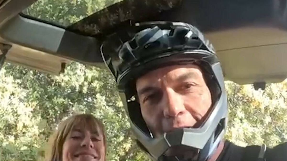 El Presidente del Gobierno Español Sánchez se coge más vacaciones: se va con su esposa Begoña a Andorra una competición de ciclismo. Visita importante, aunque privada, para Andorra, permite un contacto personal entre Presidentes.